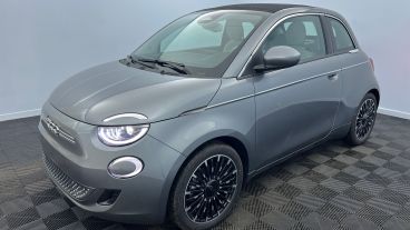 Aperçu du véhicule : Electrique 118 ch (87 kW) La Prima by Bocelli Mineral Grey Capote avec monogramme Fiat avec 1838€ d'équipements inclus